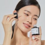 COSRX The Hyaluronic Acid 3 Serum 20ml - Image 5