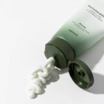 Heimish Matcha Biome Amino Acne Cleansing Foam 30ml - Image 3