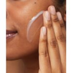 Cerave Hydrating Facial Cleanser (For Normal Dry Skin) 237ml - Image 3