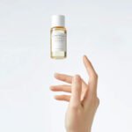 SKIN1004 Madagascar Centella Light Cleansing Oil 30ml - Image 2